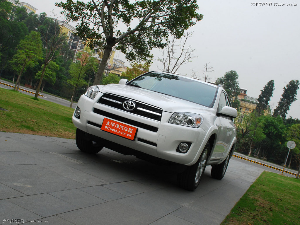 RAV4榮放外觀高清大圖