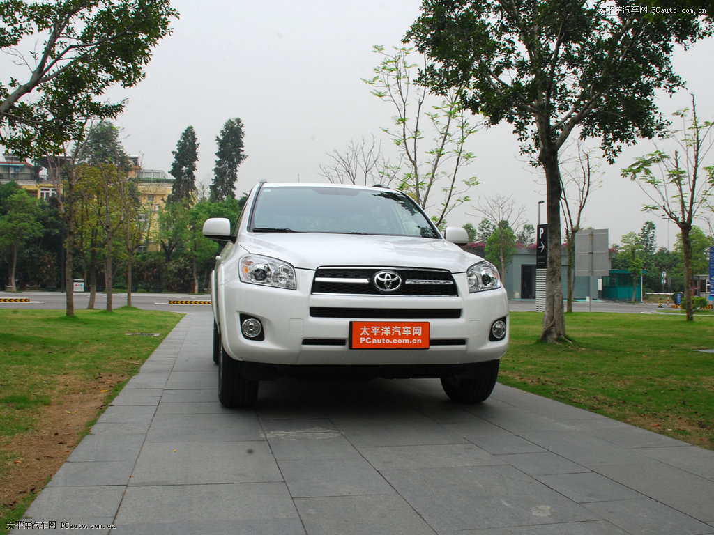 RAV4榮放外觀高清大圖