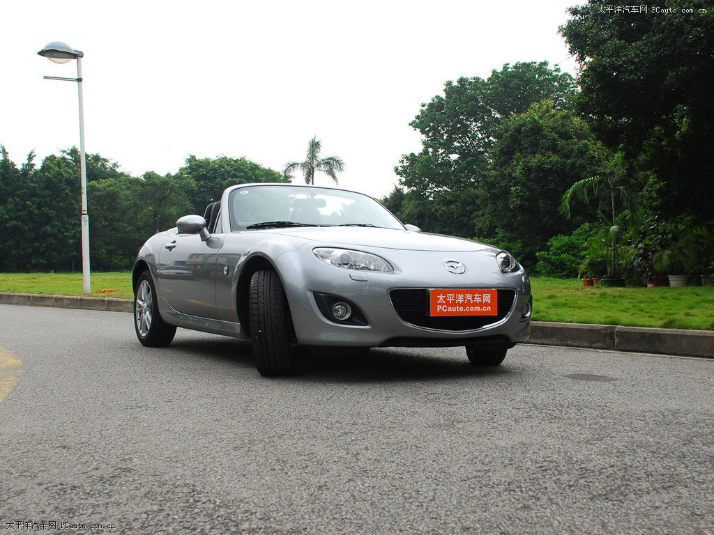 馬自達(dá)MX-5外觀高清大圖