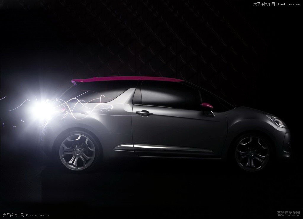 DS 3^DƬ