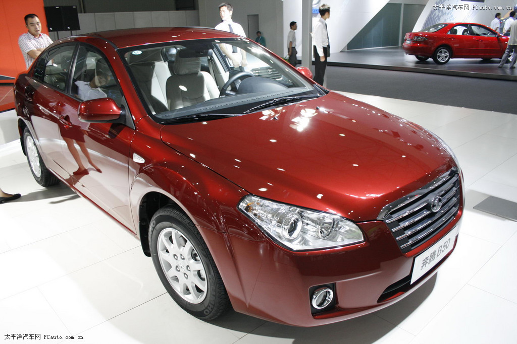 奔騰B50車展高清大圖