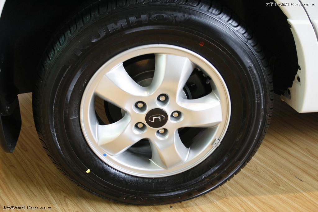 經(jīng)典圣達(dá)菲車展高清大圖