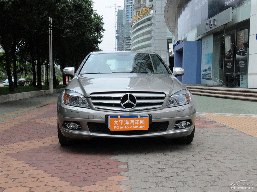 奔馳C級外觀高清大圖