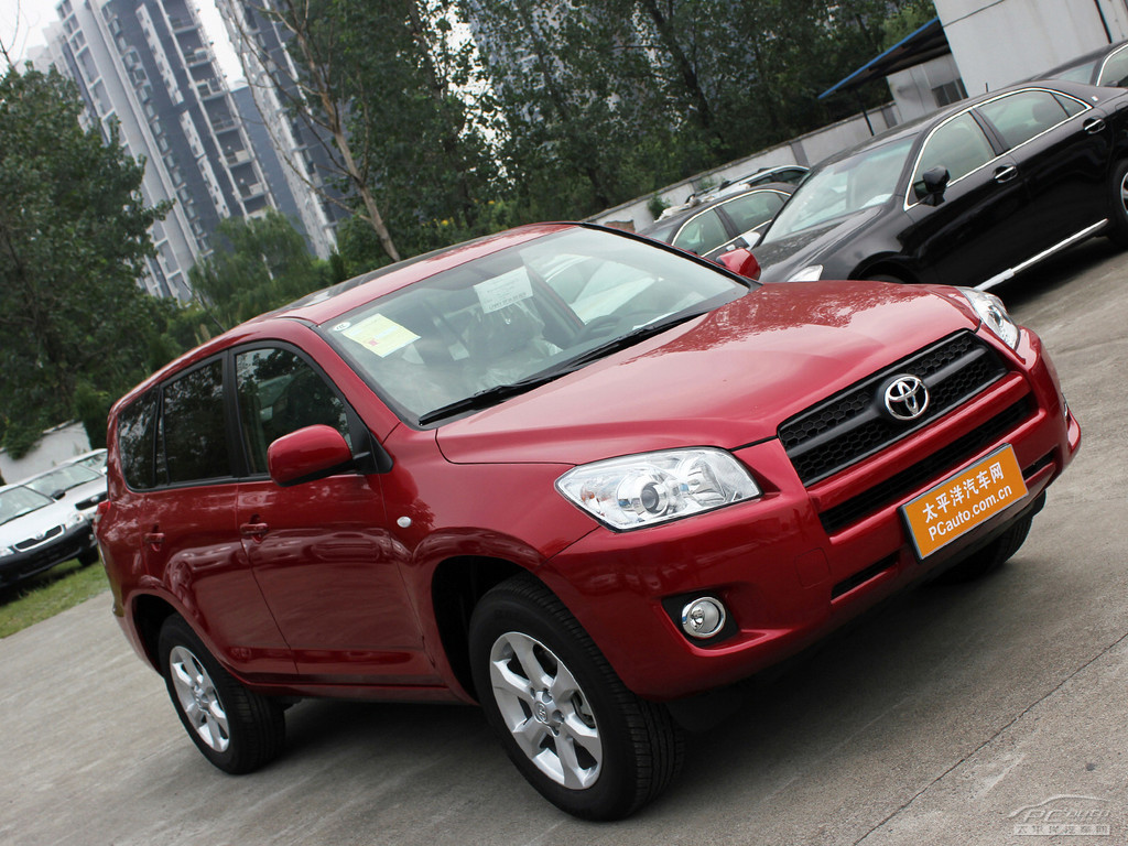 RAV4榮放外觀高清大圖