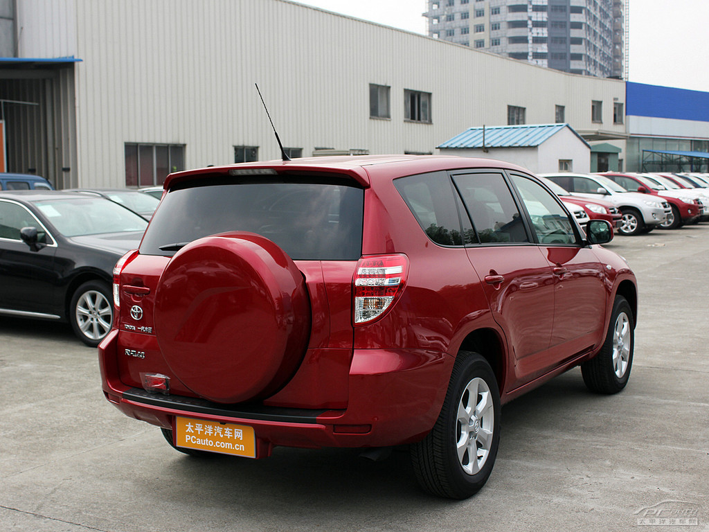 RAV4榮放外觀高清大圖