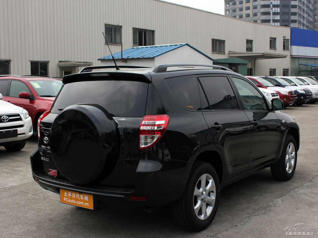 RAV4榮放外觀高清大圖