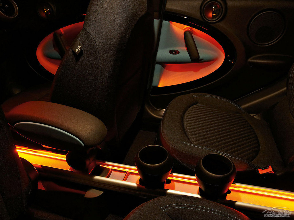 MINI COUNTRYMAN(ni)DƬ