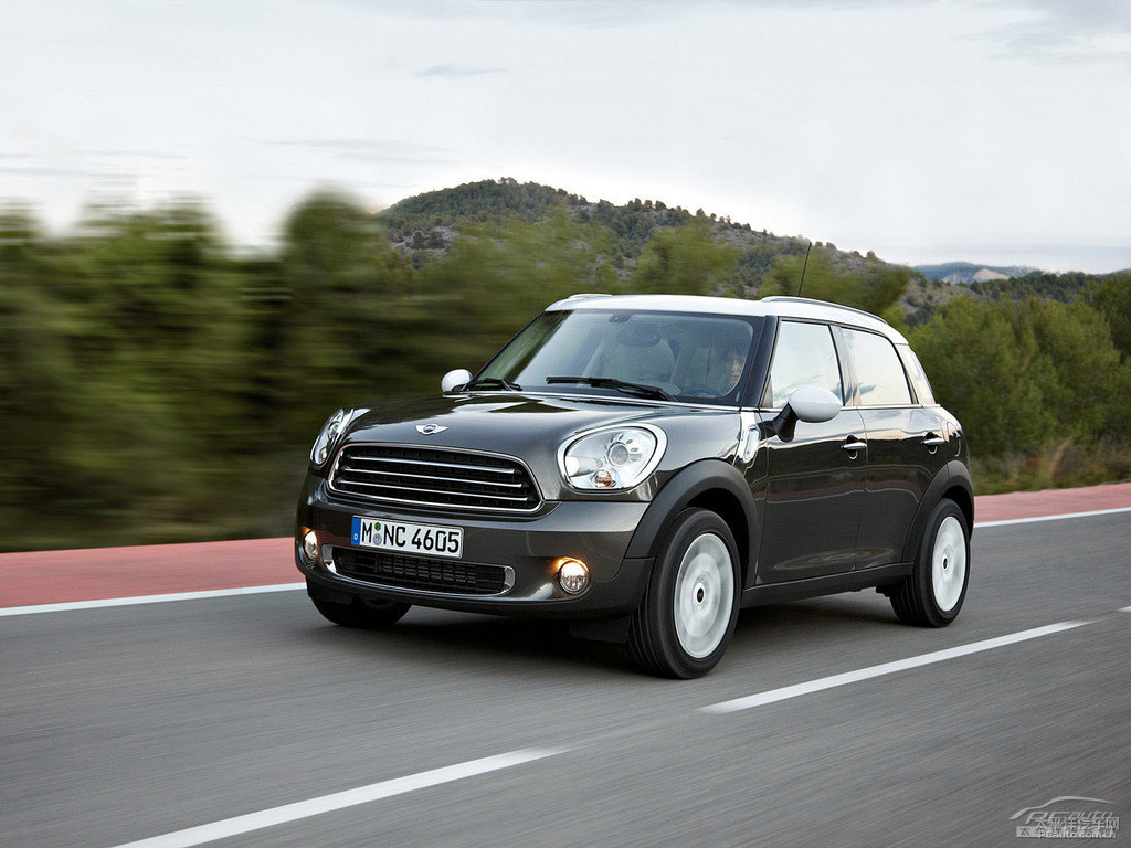 MINI COUNTRYMAN^DƬ
