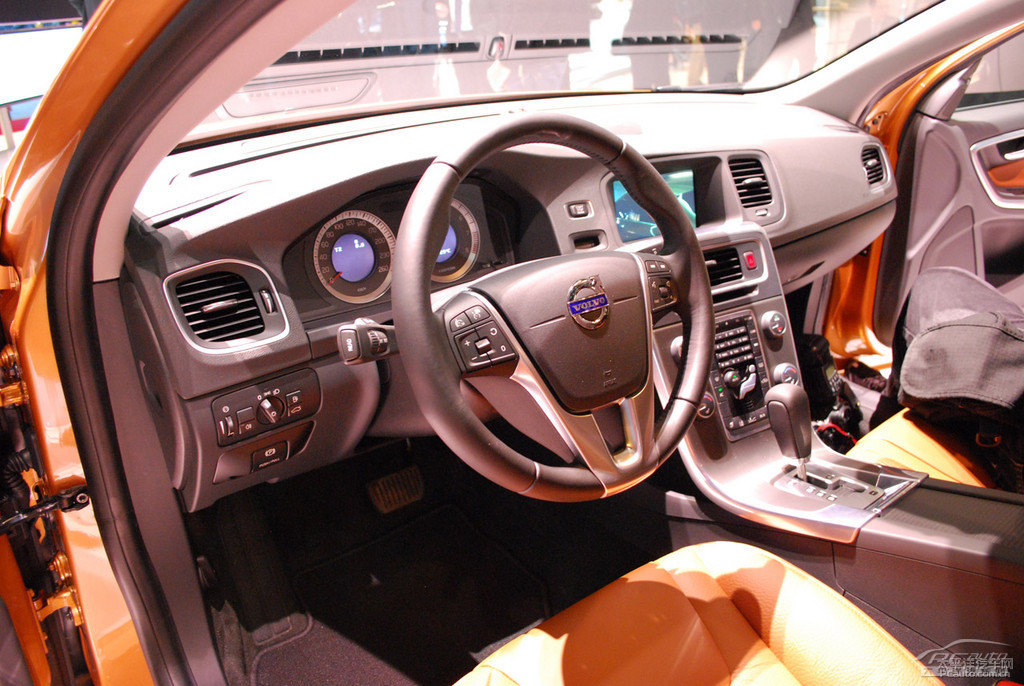 K~֠S60(M)(ni)DƬ