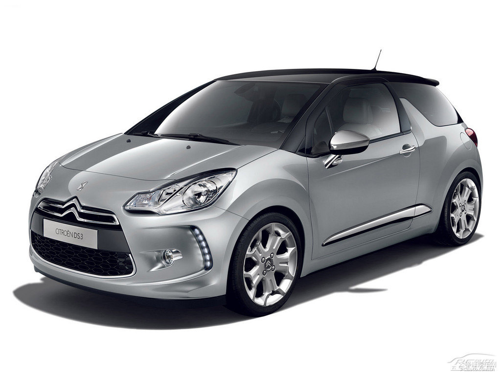 DS 3^DƬ
