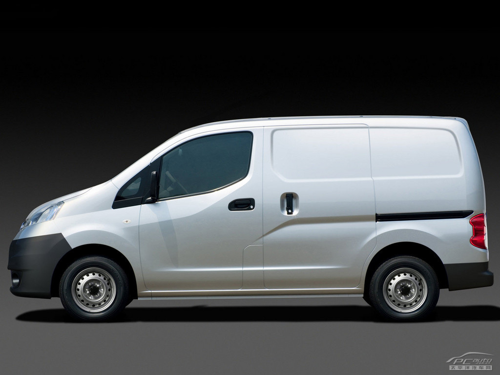 日產(chǎn)NV200外觀高清大圖