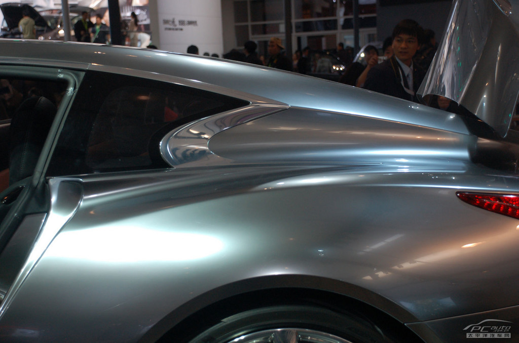 英菲尼迪Q80車展高清大圖