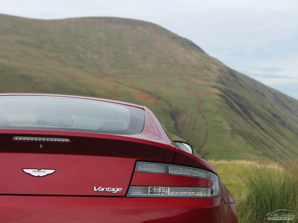 V8 Vantage^DƬ