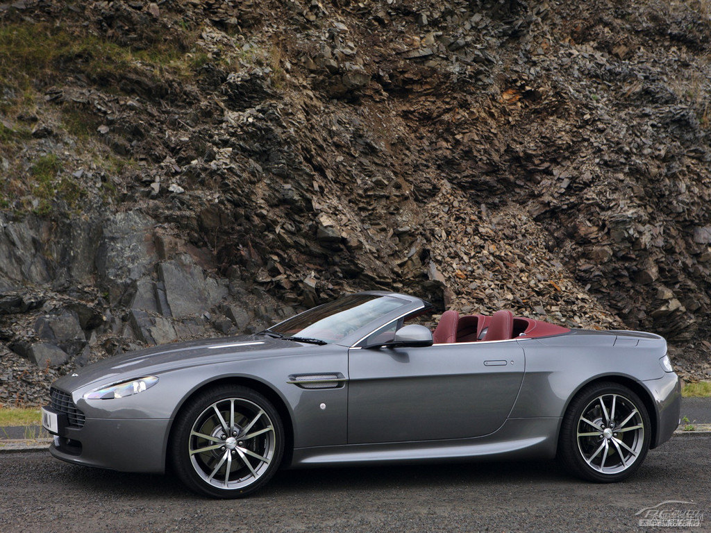 V8 Vantage^DƬ