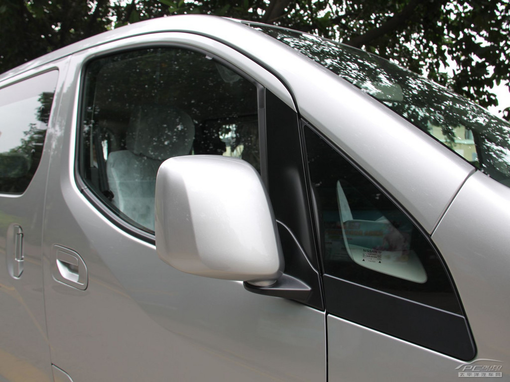 日產(chǎn)NV200外觀高清大圖