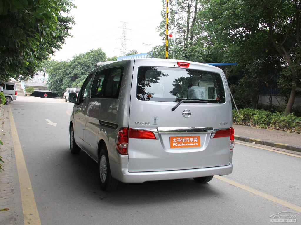 日產(chǎn)NV200外觀高清大圖