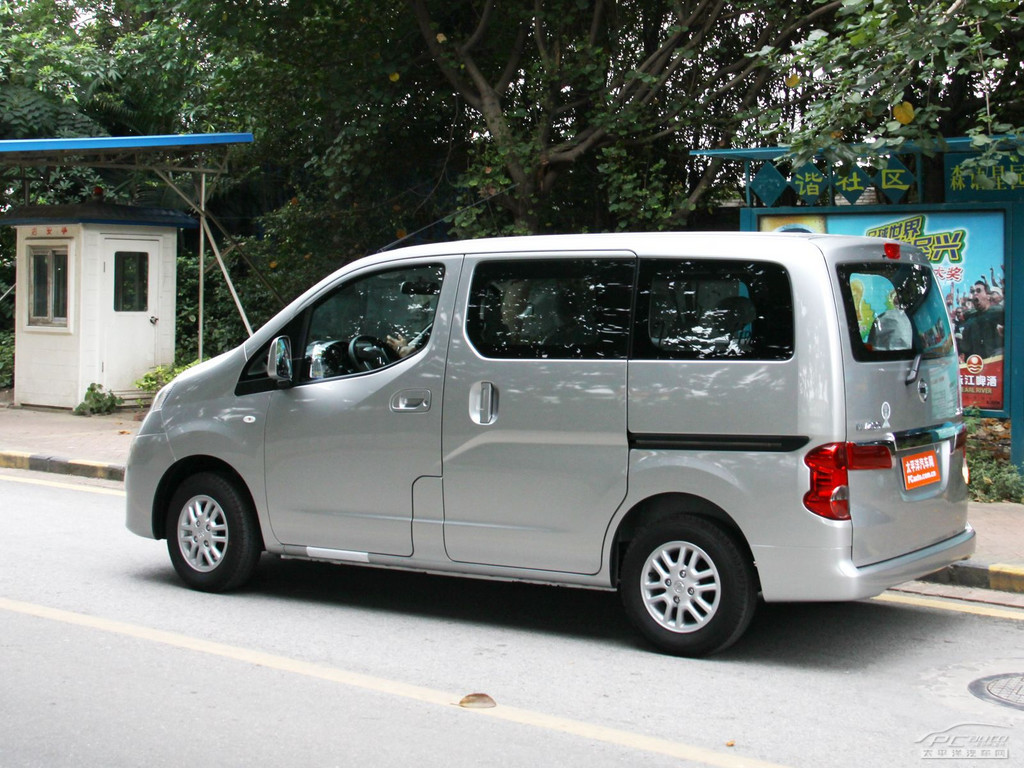 日產(chǎn)NV200外觀高清大圖