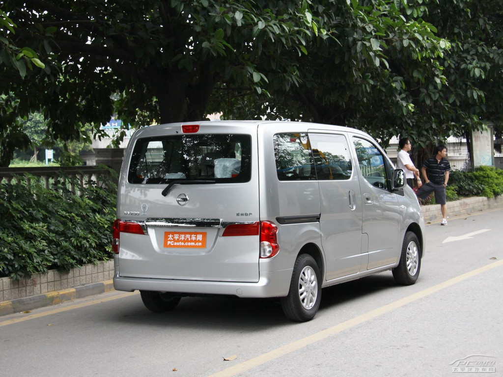 日產(chǎn)NV200外觀高清大圖
