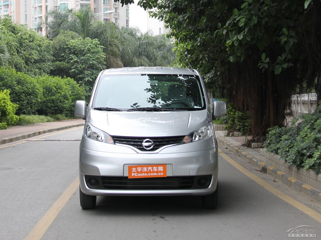 日產(chǎn)NV200外觀高清大圖