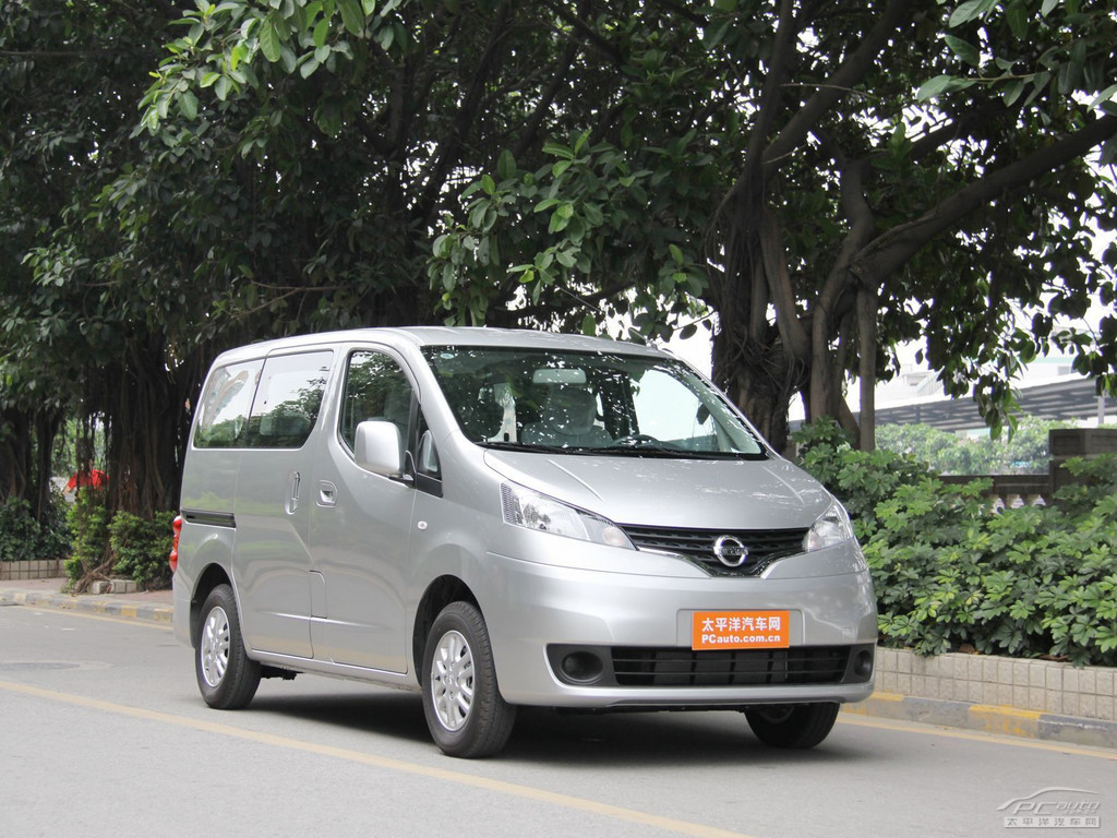 日產(chǎn)NV200外觀高清大圖