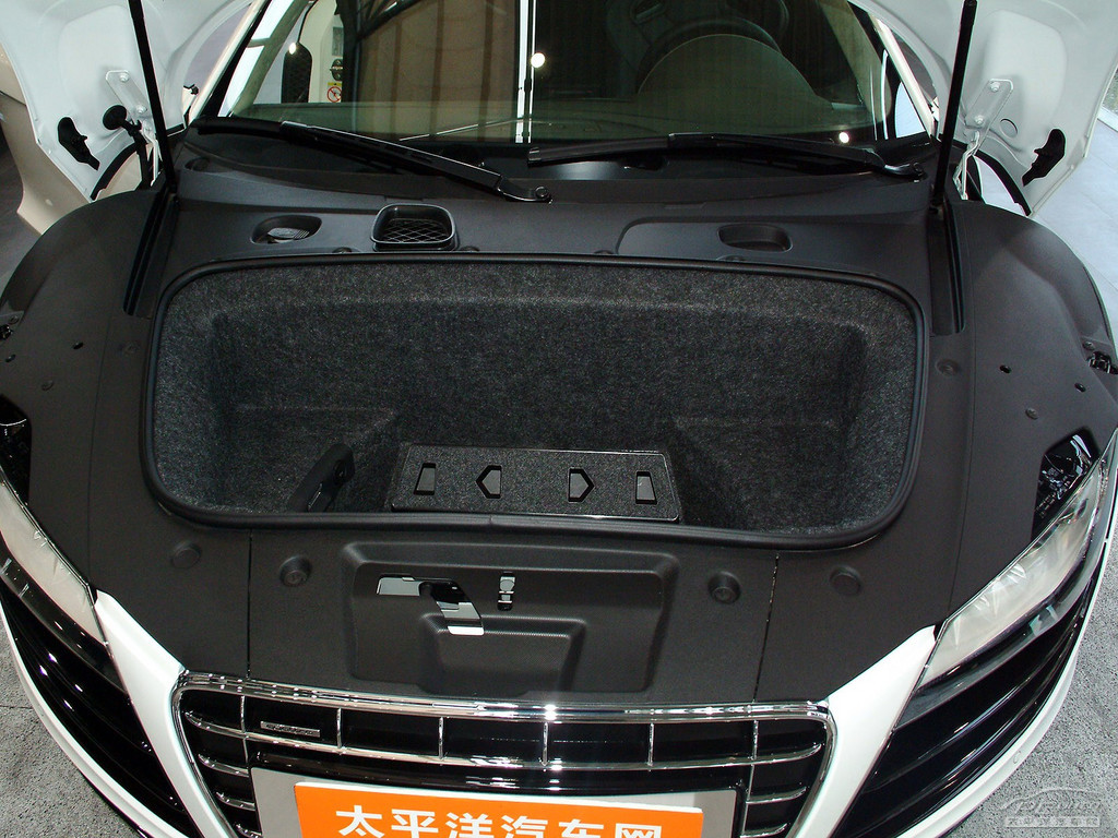奧迪R8細節(jié)高清大圖
