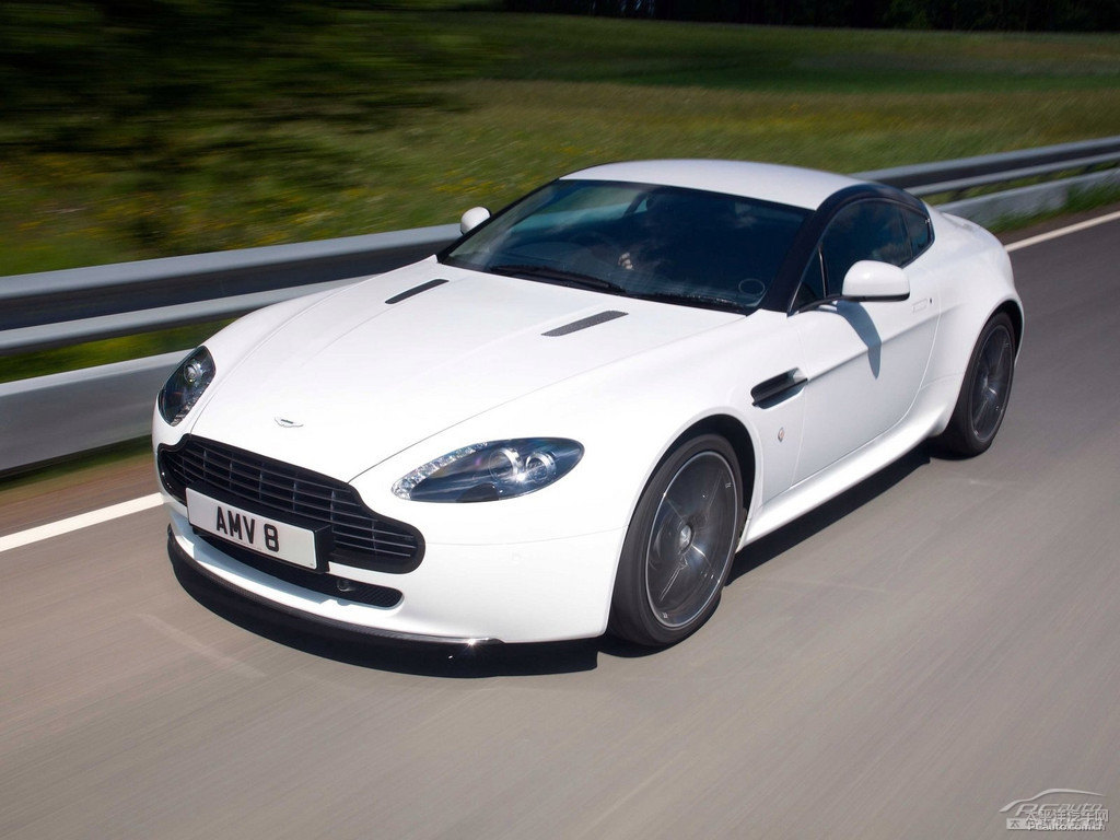 V8 Vantage^DƬ