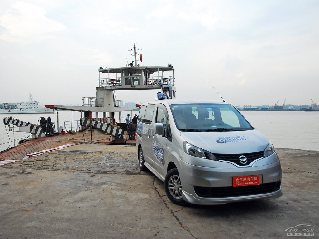 日產(chǎn)NV200外觀高清大圖