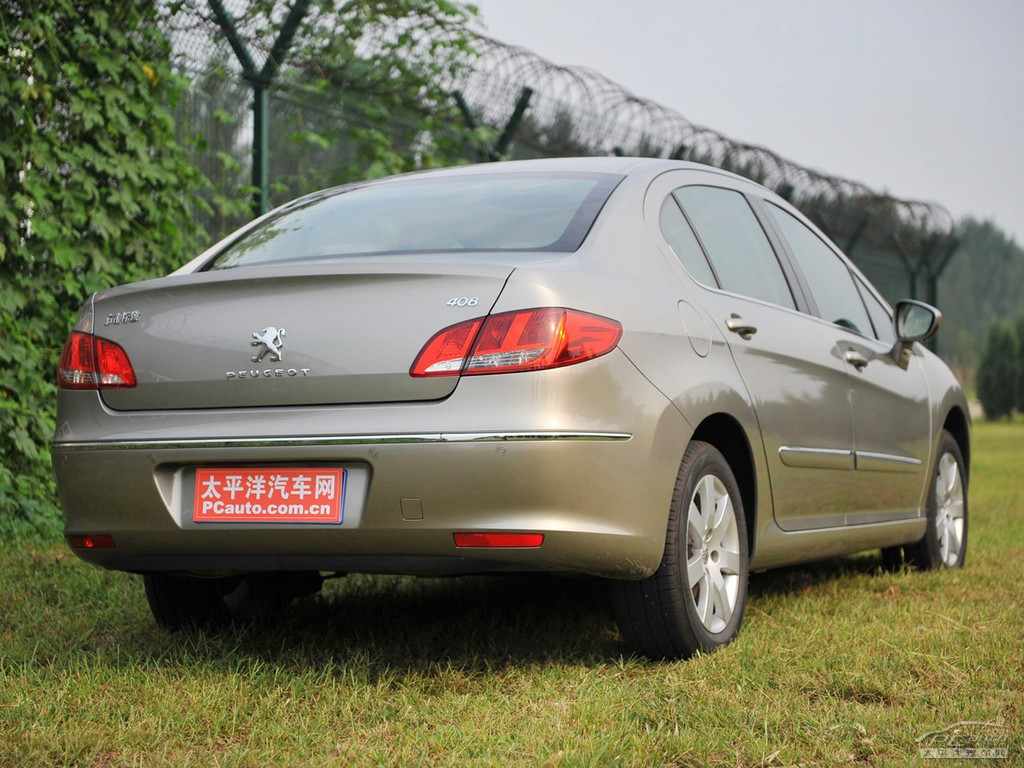 標(biāo)致408外觀高清大圖