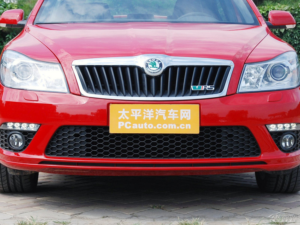 旋風紅明銳車頭外觀圖片