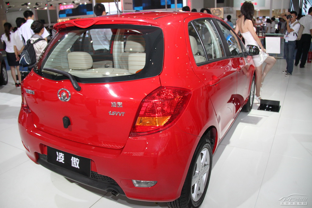 凌傲車展高清大圖