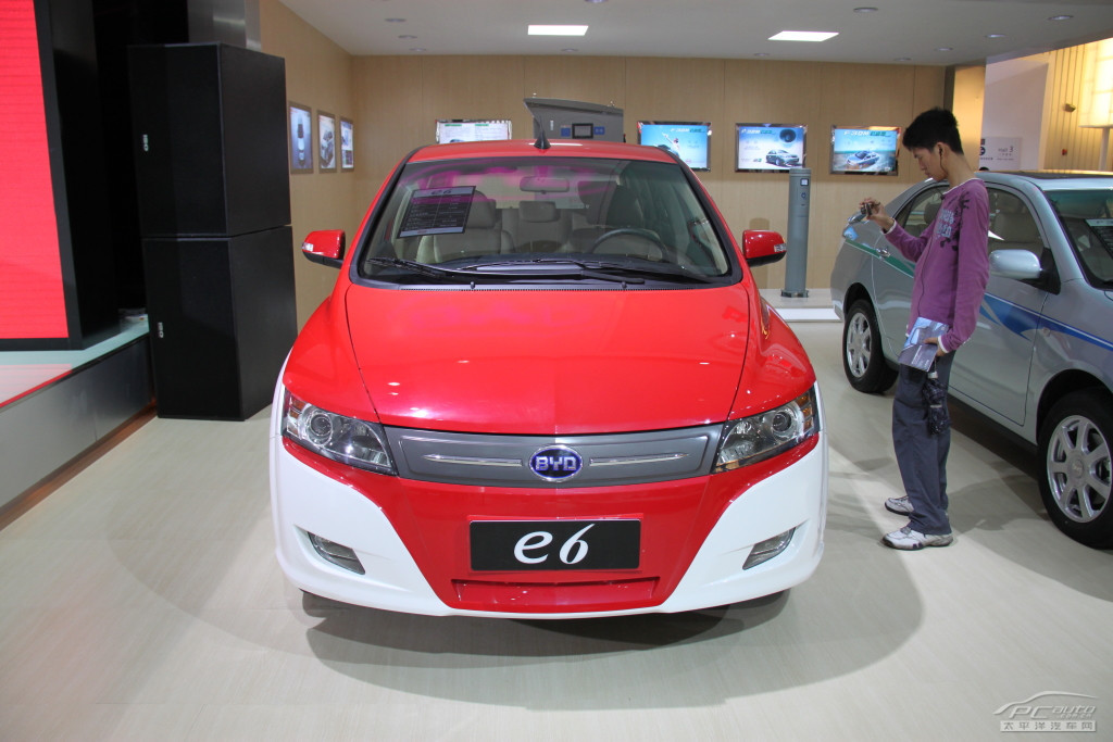 比亞迪e6車展高清大圖
