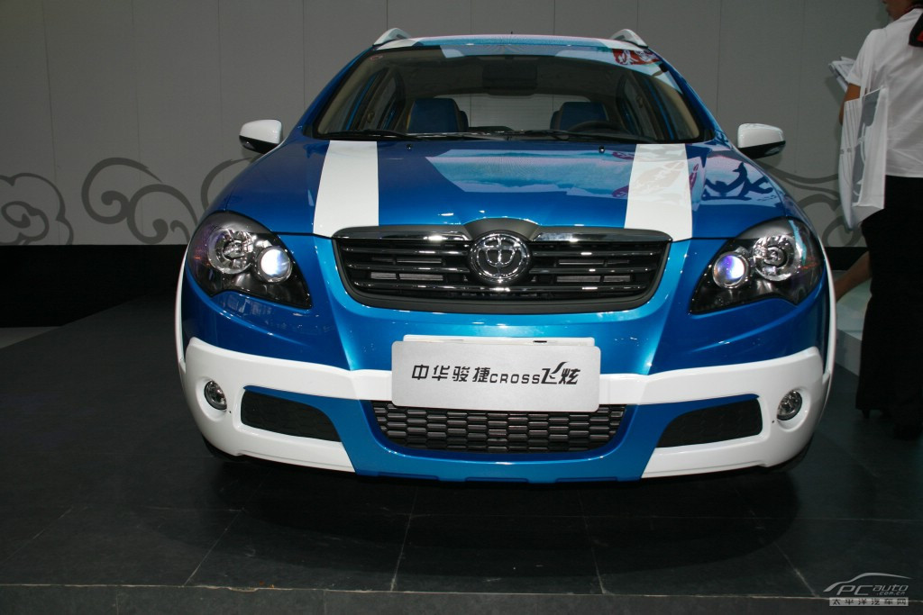駿捷Cross車展高清大圖