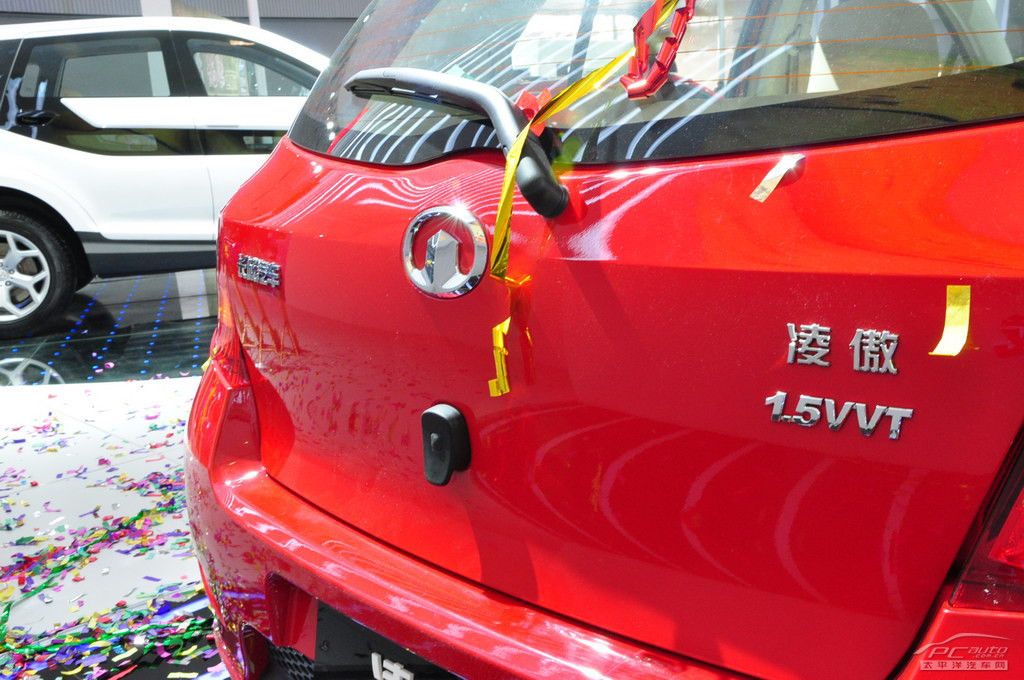 凌傲車展高清大圖