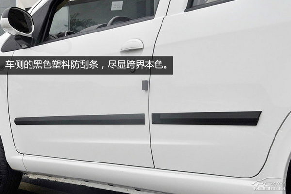 鐔婄尗Cross