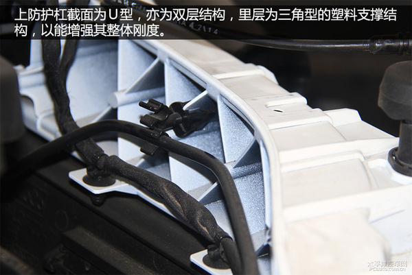 安全防护令人满意 福睿斯防撞梁拆解实拍