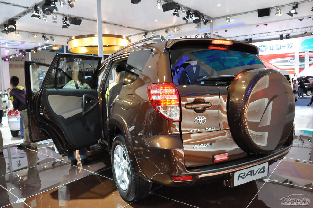 RAV4榮放圖片