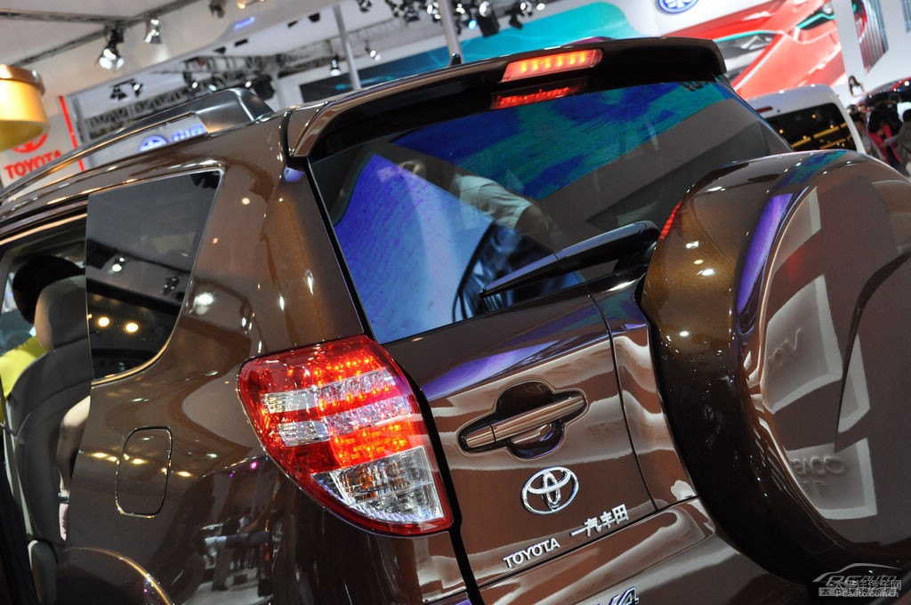 RAV4榮放圖片