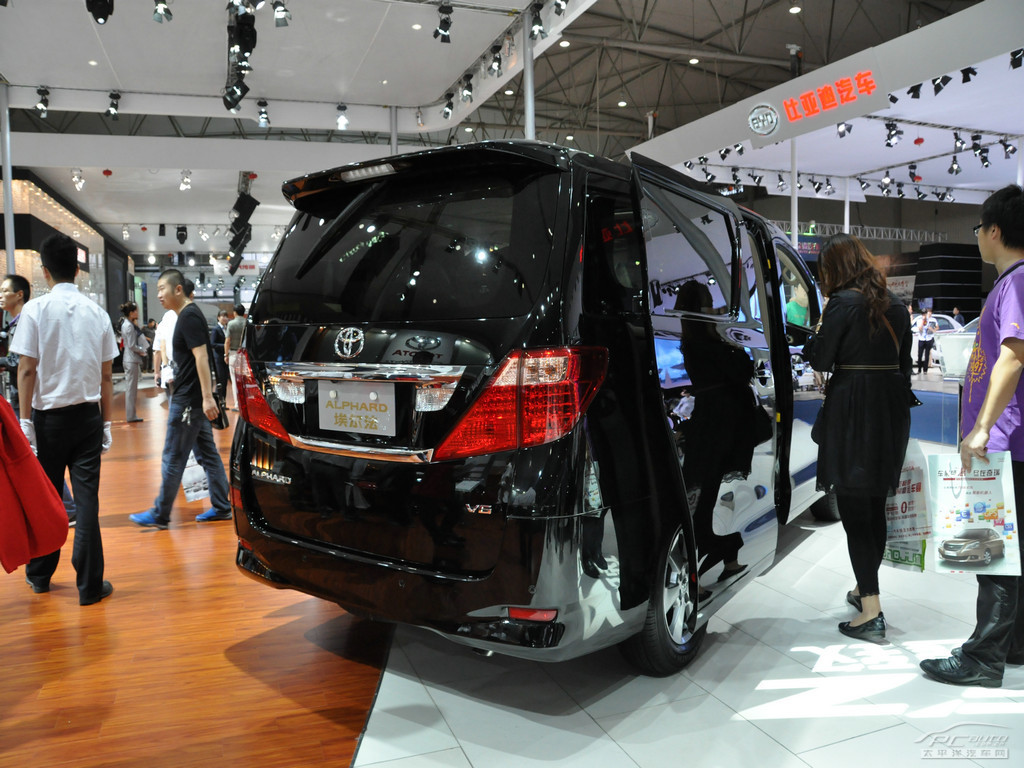 埃爾法車展高清大圖