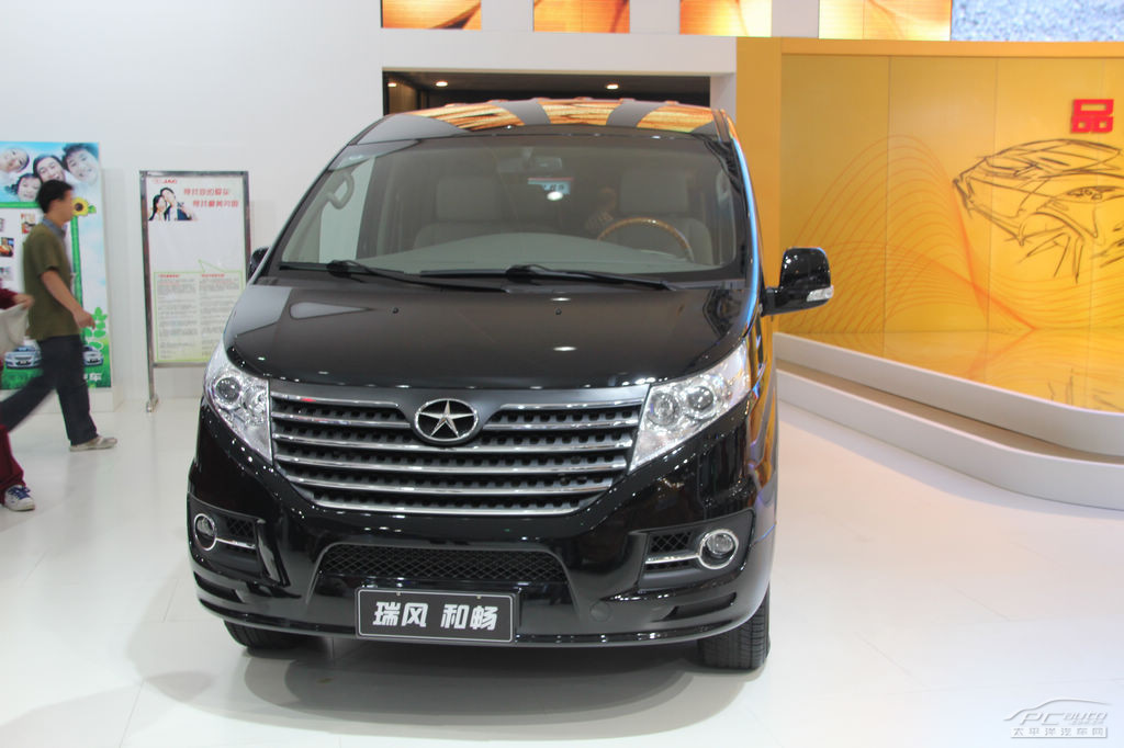 瑞風(fēng)車展高清大圖