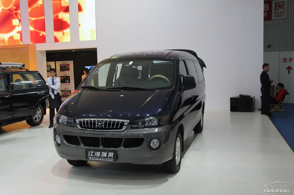 瑞風(fēng)車展高清大圖