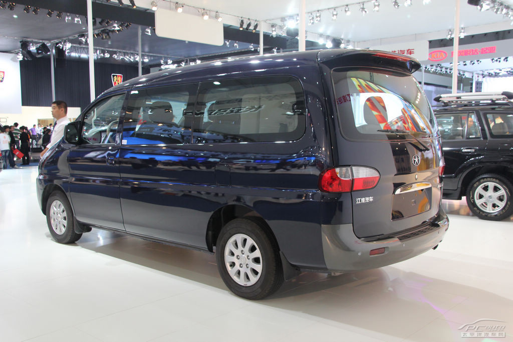 瑞風(fēng)車(chē)展高清大圖