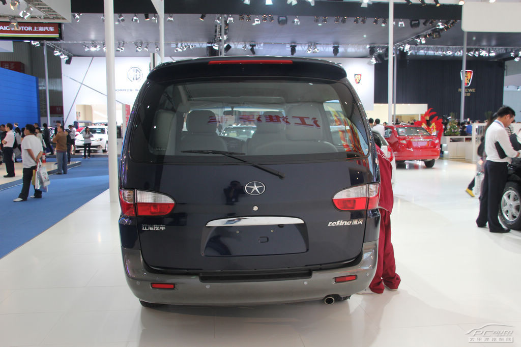 瑞風(fēng)車展高清大圖