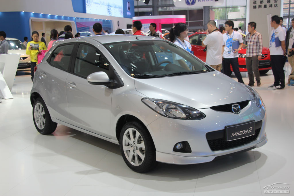 馬自達(dá)2車展高清大圖