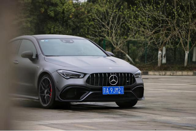 試駕奔馳amg cla 45 s:讓我憂傷讓我爽