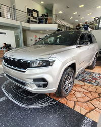 实拍Jeep全新一代指挥官 采用新家族设计+7座布局