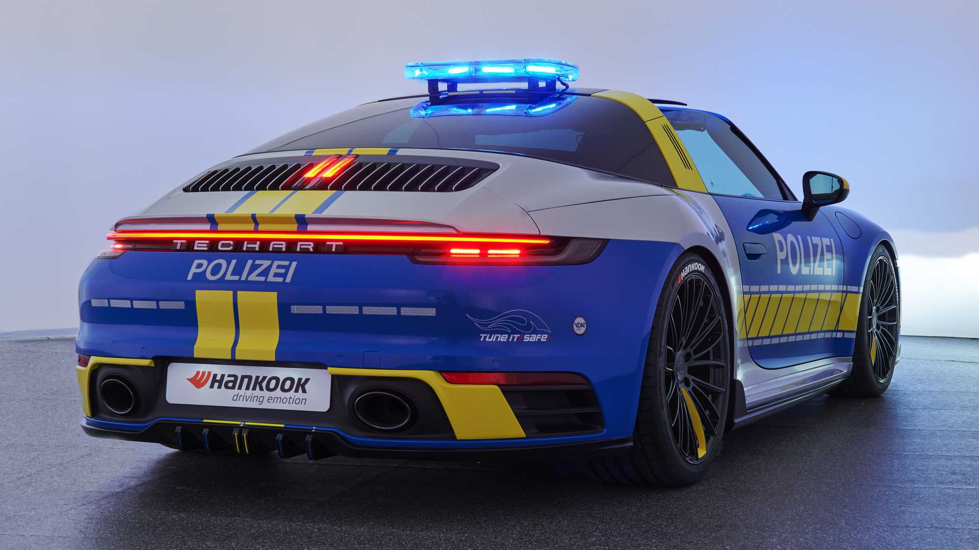 假的techart保时捷911 targa 4警车!促进德国改装安全和责任教育