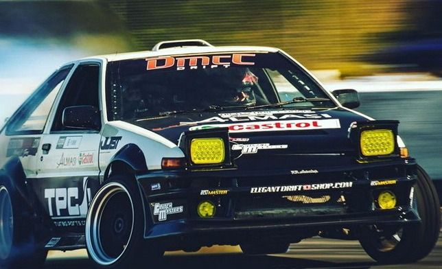 以当前眼光而言,toyota入门小跑先祖的ae86即使整体设