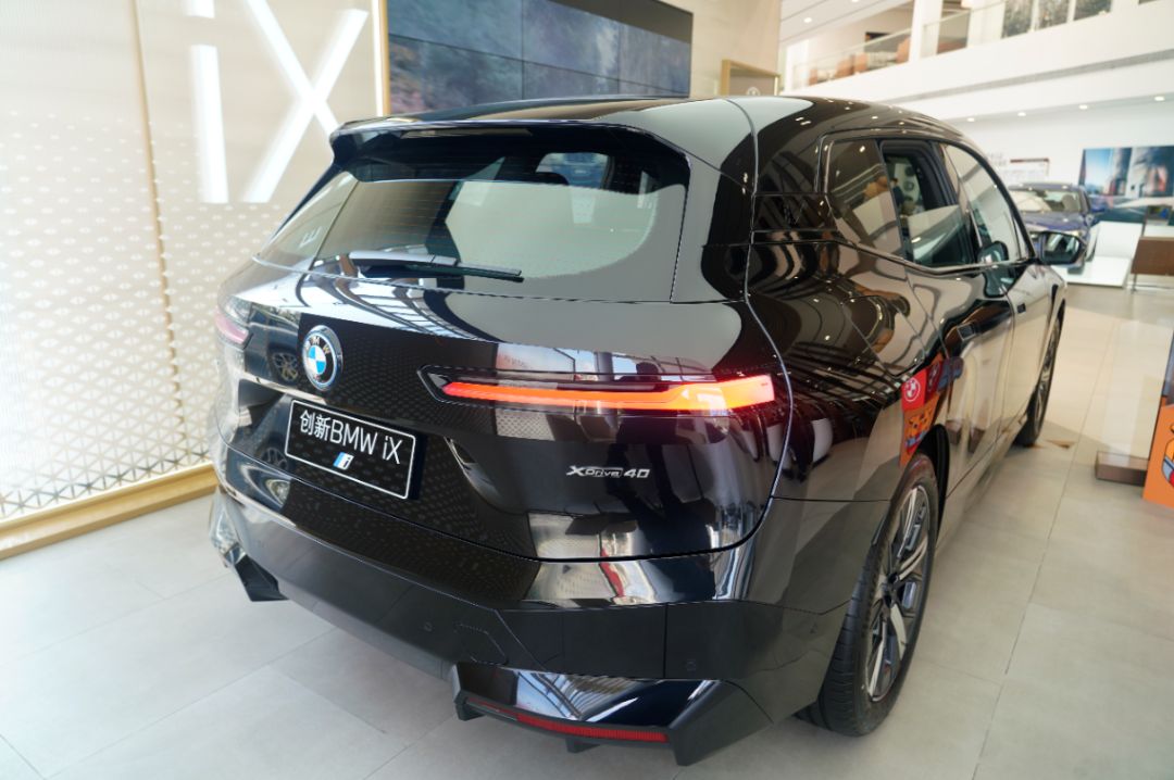 007探店:不负豪华之名 静态实拍宝马ix xdrive 40