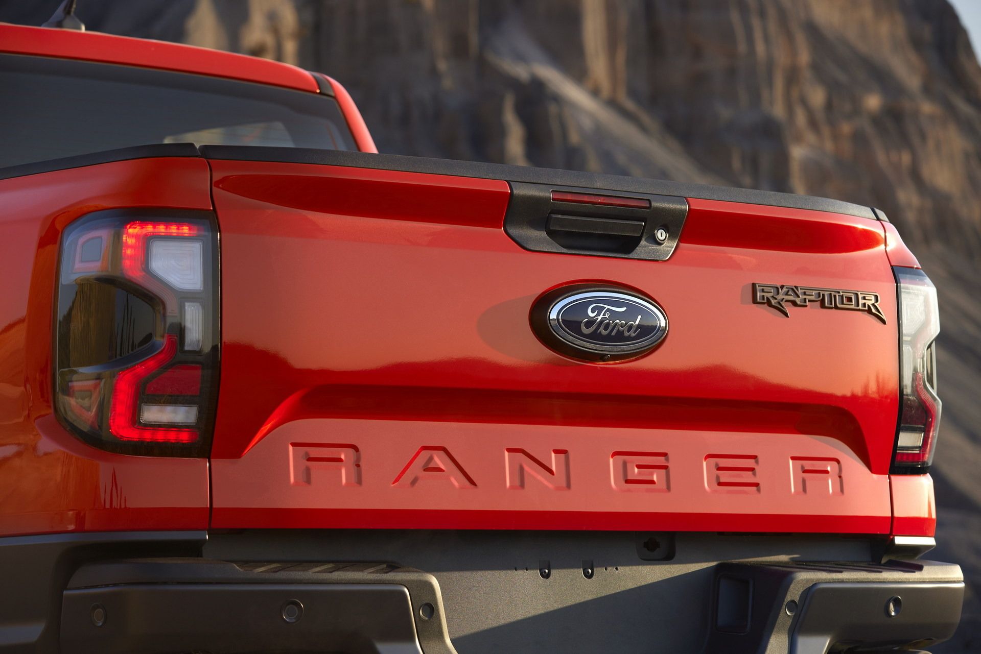 新一代强悍皮卡,福特ranger raptor欧洲上市