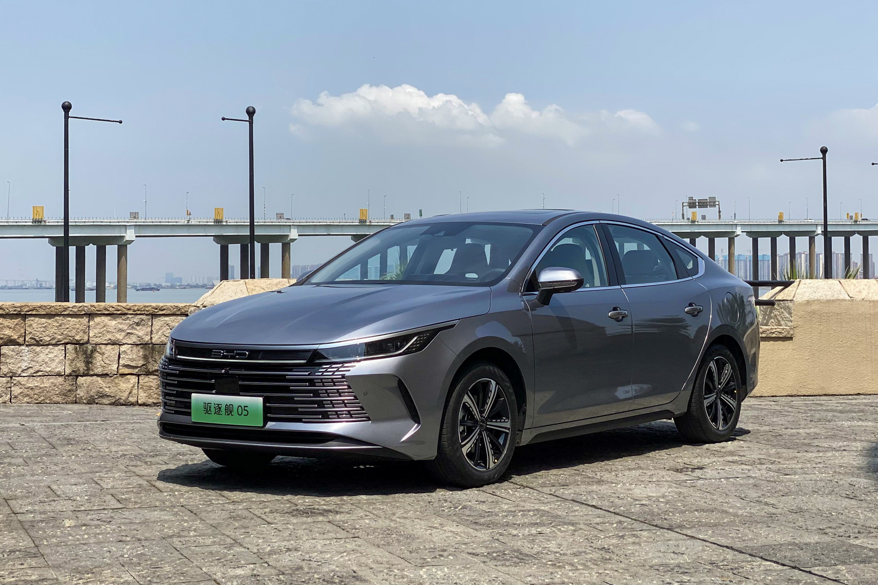 比亚迪驱逐舰05能给到我们什么样的新鲜感?_太平洋号